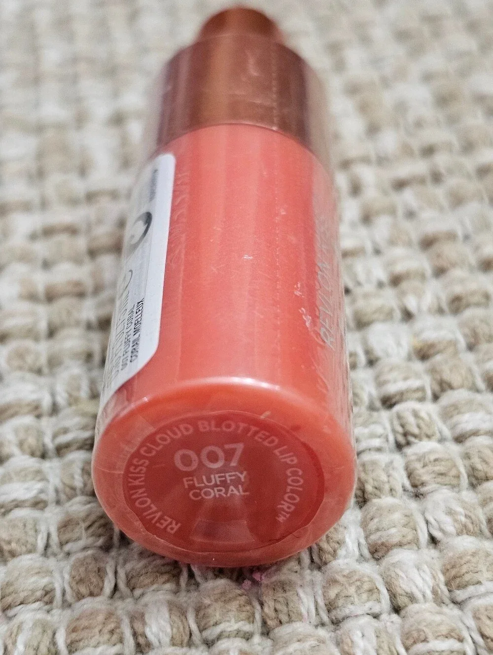 Revlon Kiss Cloud Blotted Lip Tint -007 Fluffy Coral New Sealed Pkg